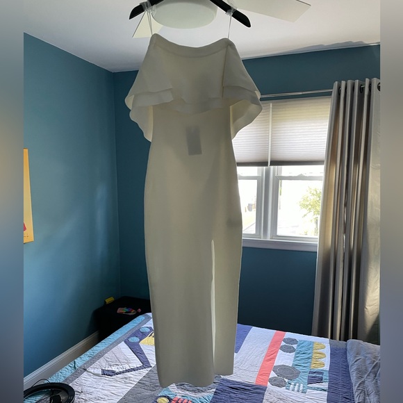 Express White off the shoulder ruffle maxi dress with split - Picture 7 of 10